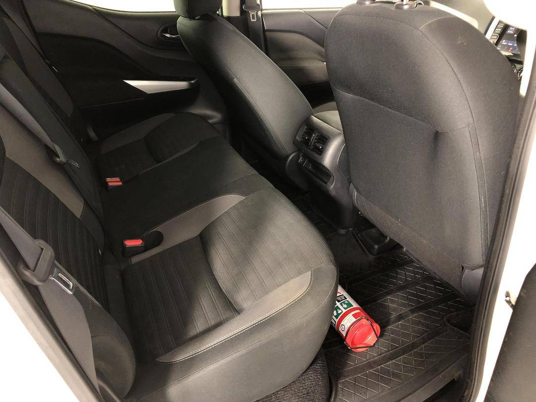 2021 Nissan Navara ST 4WD - Image 16